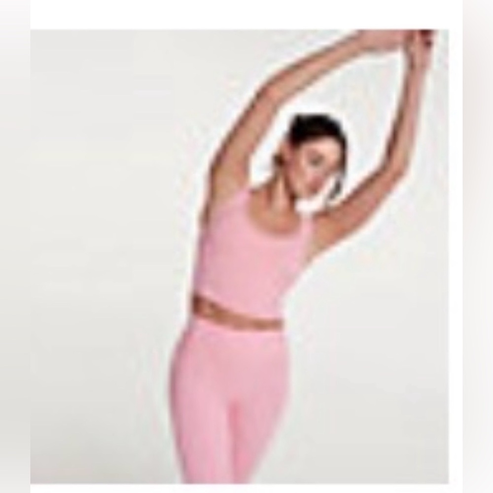 CALIA Women Inspire High Rise
Legging & CALIA Women Inspire Scoop
Neck Tank Sz S